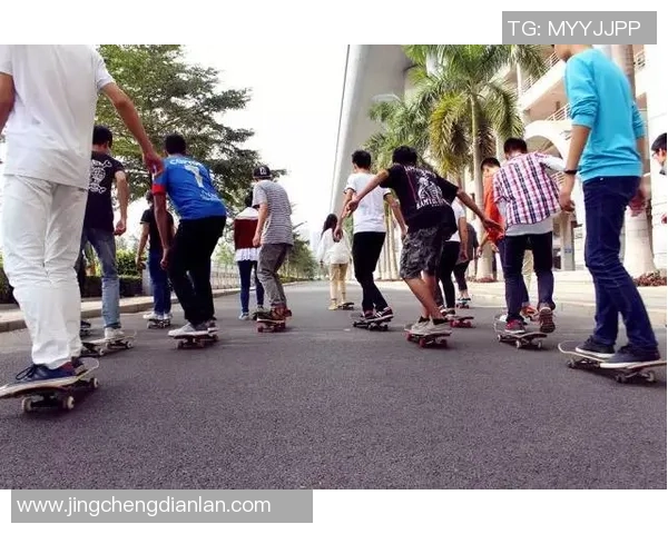 重庆滑板队与上海滑板队赛后复盘团队协作的精彩瞬间与经验分享